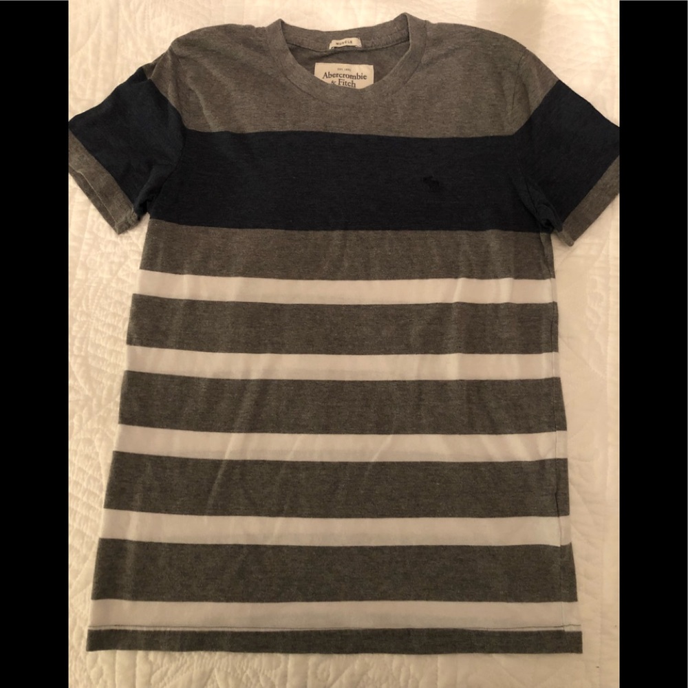 Abercrombie tee